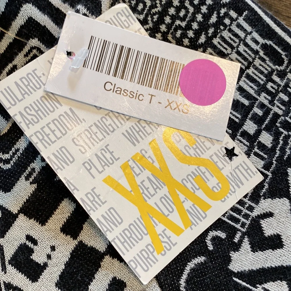 LuLaRoe Classic T Shirt Gray White Geometric XXS NEW NWT